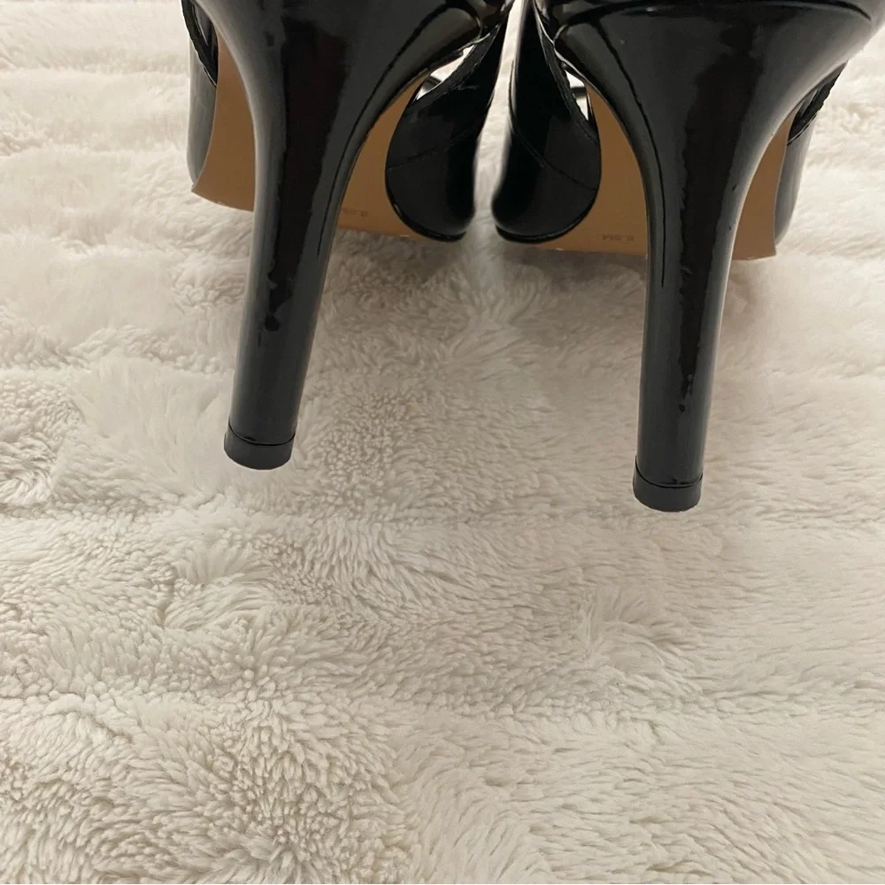 Vince Camuto Black Patent Leather Peep-Toe Heels New Size 8.5